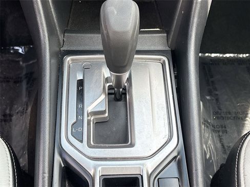 Used 2019 Subaru Forester w/ Popular Package #1 AWD/4WD image 16