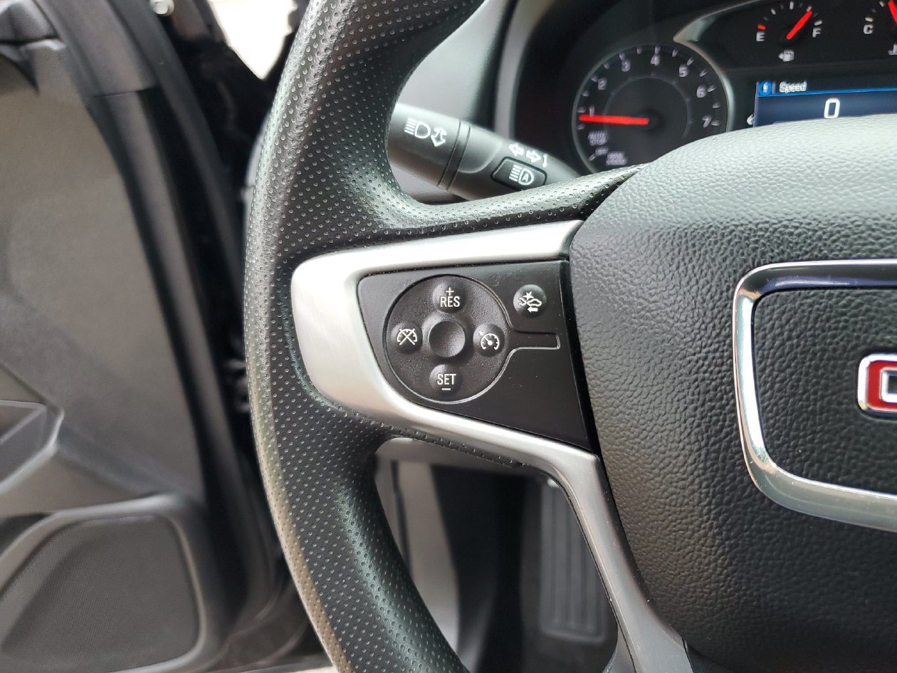 Used 2024 GMC Terrain SLE AWD/4WD image 28