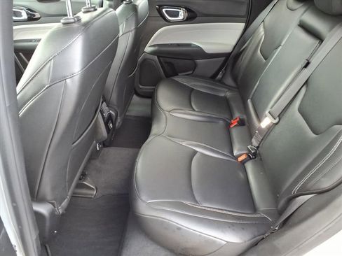 Used 2025 Jeep Compass Limited AWD/4WD image 13