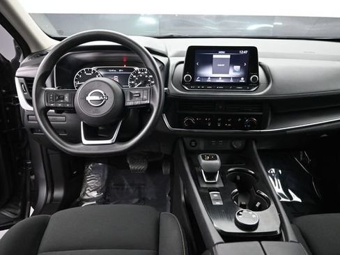 Used 2024 Nissan Rogue S AWD/4WD image 11