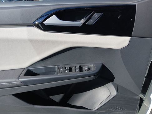 New 2026 Volkswagen Taos S FWD image 11