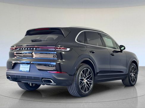New 2026 Porsche Cayenne image 8