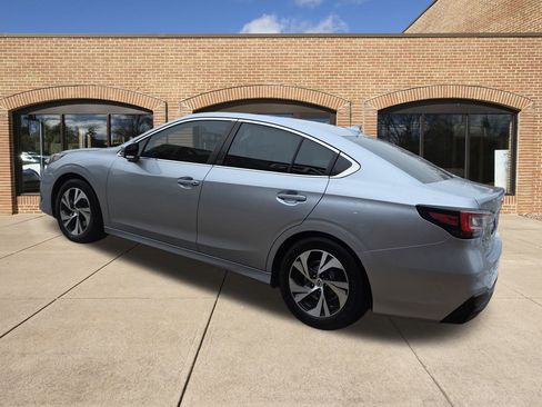 Used 2021 Subaru Legacy Premium image 6