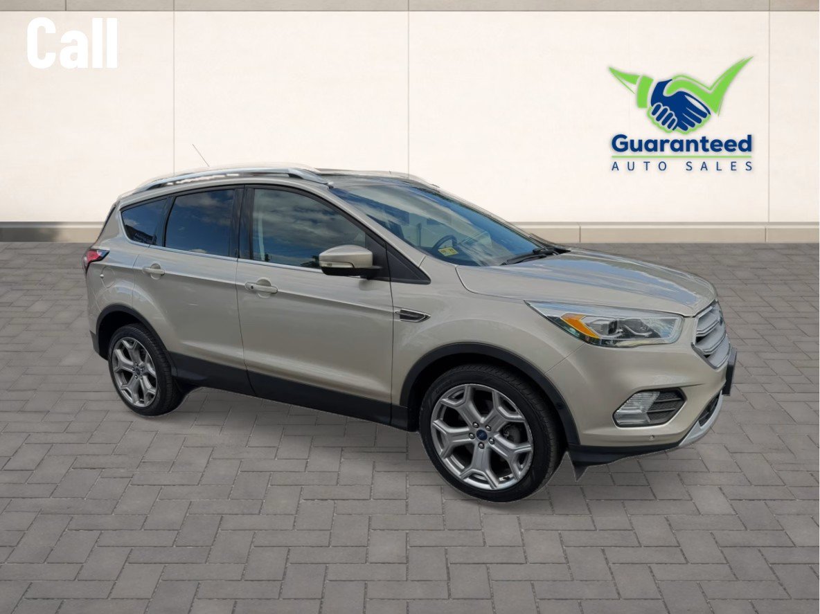 Used 2017 Ford Escape Titanium w/ Equipment Group 301A AWD/4WD image 4