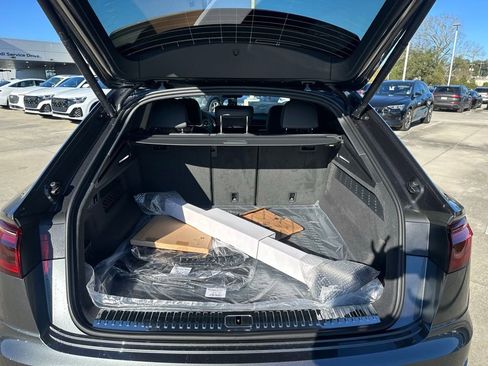 New 2026 Audi Q8 Premium Plus image 22