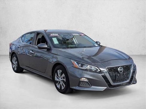 Used 2020 Nissan Altima 2.5 S image 3