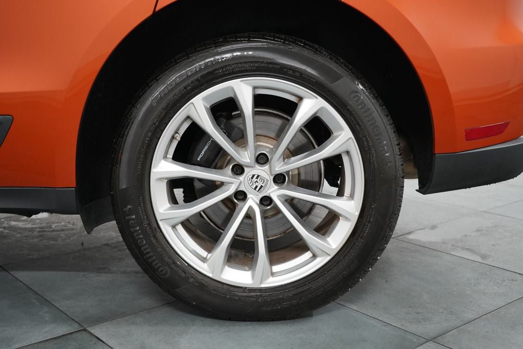 Used 2023 Porsche Macan AWD/4WD image 38