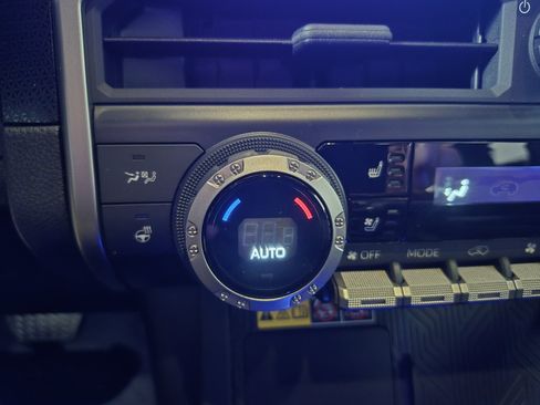 New 2025 Toyota 4Runner 4WD image 34