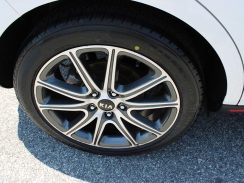 Used 2019 Kia Soul ! w/ Technology Package FWD image 12