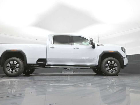 New 2026 GMC Sierra 3500 Denali w/ Technology Package AWD/4WD image 44