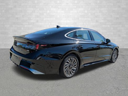 Certified 2024 Hyundai Sonata Limited image 2