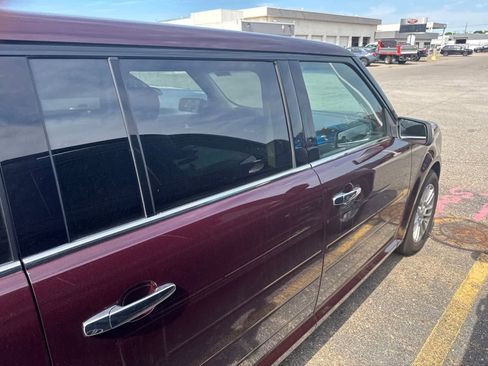 Used 2019 Ford Flex SEL w/ Equipment Group 202A AWD/4WD image 11