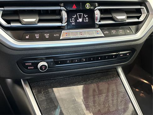 Used 2020 BMW 330i xDrive Sedan w/ Driving Assistance Package AWD/4WD image 37