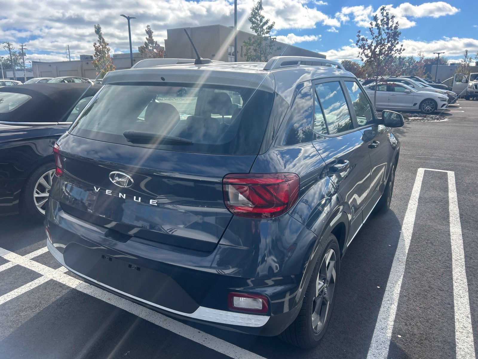 Certified 2026 Hyundai Venue SEL FWD image 3
