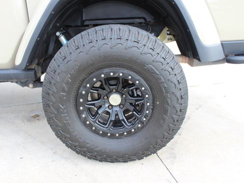 Used 2020 Jeep Gladiator Rubicon image 49