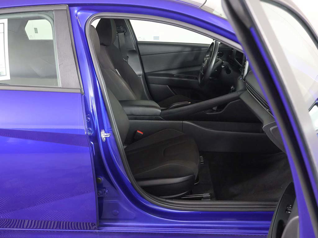 Used 2025 Hyundai Elantra Sport w/ Cargo Package FWD image 26