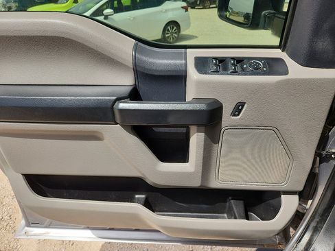 Used 2022 Ford F250 XL w/ STX Appearance Package image 14