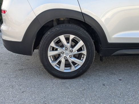 Used 2019 Hyundai Tucson SE image 12