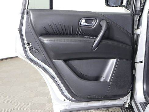 Used 2021 Nissan Armada SV w/ SV Appearance Package image 25