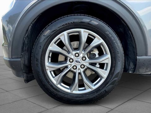 Used 2022 Ford Explorer XLT w/ Equipment Group 202A image 10