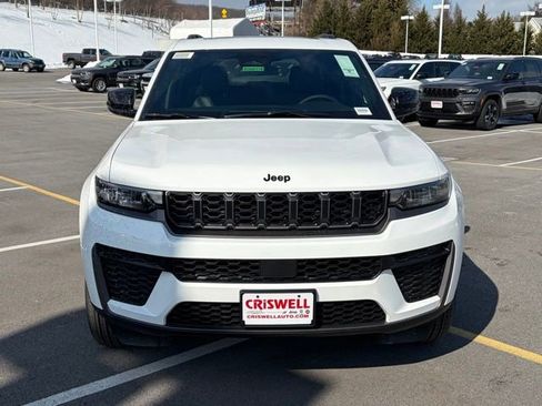 New 2026 Jeep Grand Cherokee Altitude AWD/4WD image 10