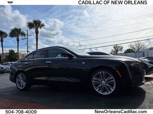Used 2025 Cadillac CT4 Premium Luxury image 1