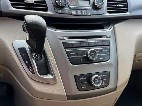 Used 2014 Honda Odyssey LX image 20