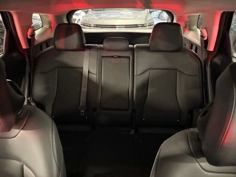 Used 2023 Kia Sportage EX AWD/4WD image 19
