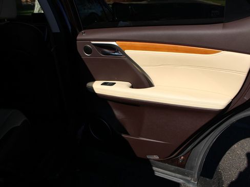 Used 2017 Lexus RX 350 AWD image 12