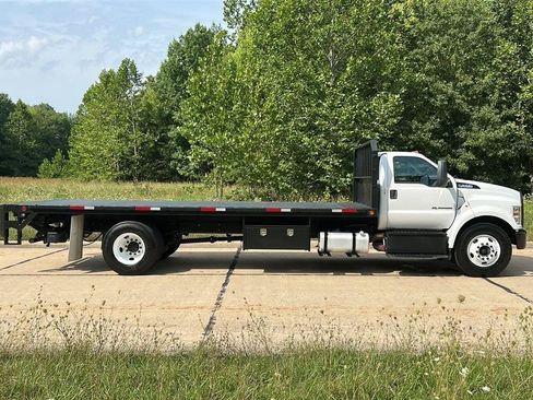 Used 2019 Ford F650 2WD Regular Cab Super Duty image 8