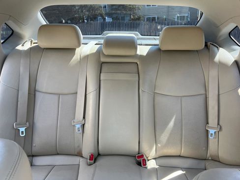 Used 2019 INFINITI Q70 Luxe RWD image 34