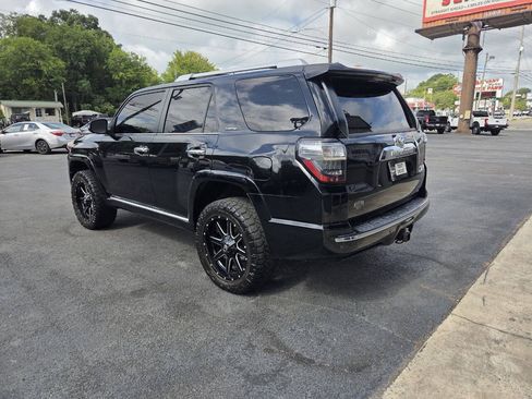 Used 2017 Toyota 4Runner Limited AWD/4WD image 4