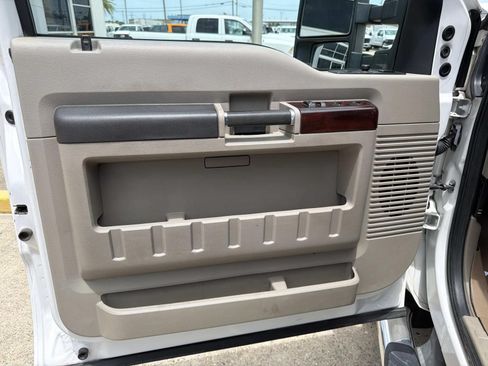 Used 2010 Ford F250 Lariat AWD/4WD image 25