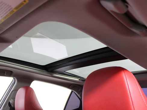 Used 2018 Toyota Camry XSE w/ Driver Assist Package FWD image 9