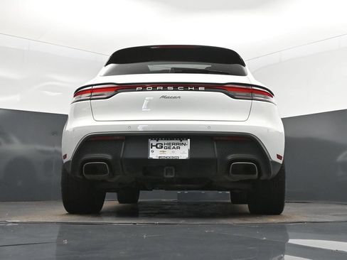 Used 2024 Porsche Macan AWD/4WD image 41