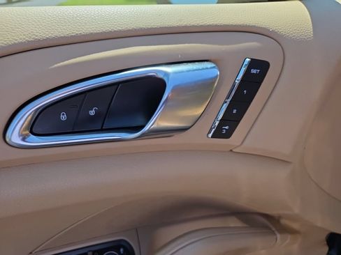 Used 2014 Porsche Cayenne AWD/4WD image 9
