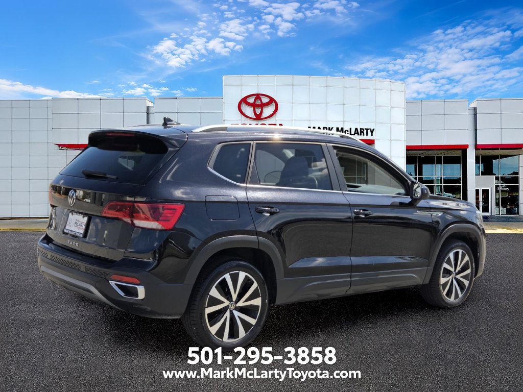 Used 2024 Volkswagen Taos SE FWD image 5