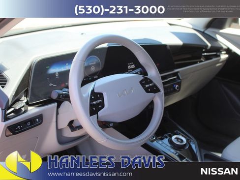 Used 2023 Kia Niro Wind FWD image 12