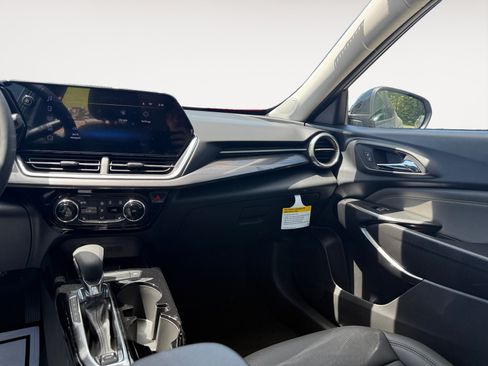 New 2026 Chevrolet Trax ACTIV w/ Driver Confidence Package FWD image 11