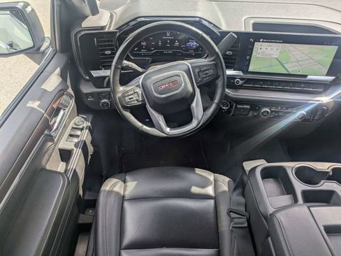 Used 2025 GMC Sierra 1500 SLT AWD/4WD image 14