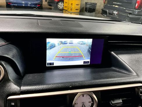 Used 2018 Lexus RC 300 AWD image 22