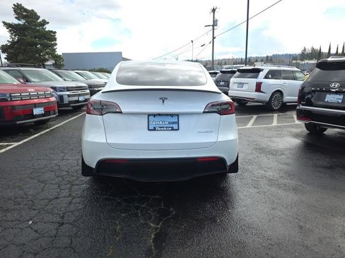 Used 2021 Tesla Model Y Performance image 6