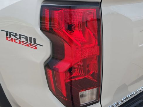 New 2026 Chevrolet Colorado Trail Boss AWD/4WD image 32