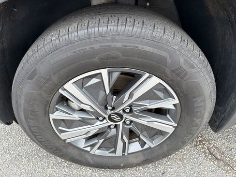 Used 2022 Hyundai Tucson Blue AWD/4WD image 11