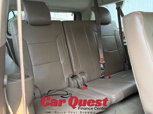 Used 2016 GMC Yukon XL SLE AWD/4WD image 16