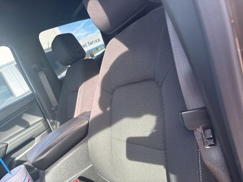 Used 2024 Chevrolet Colorado LT w/ LT Convenience Package II image 2