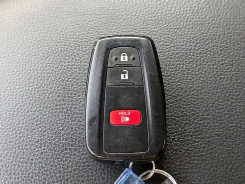 Used 2024 Toyota RAV4 XLE image 30