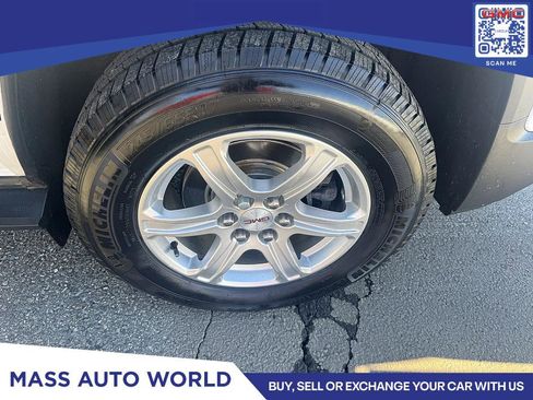 Used 2018 GMC Acadia SLE image 6