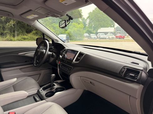 Used 2017 Honda Pilot EX-L image 18