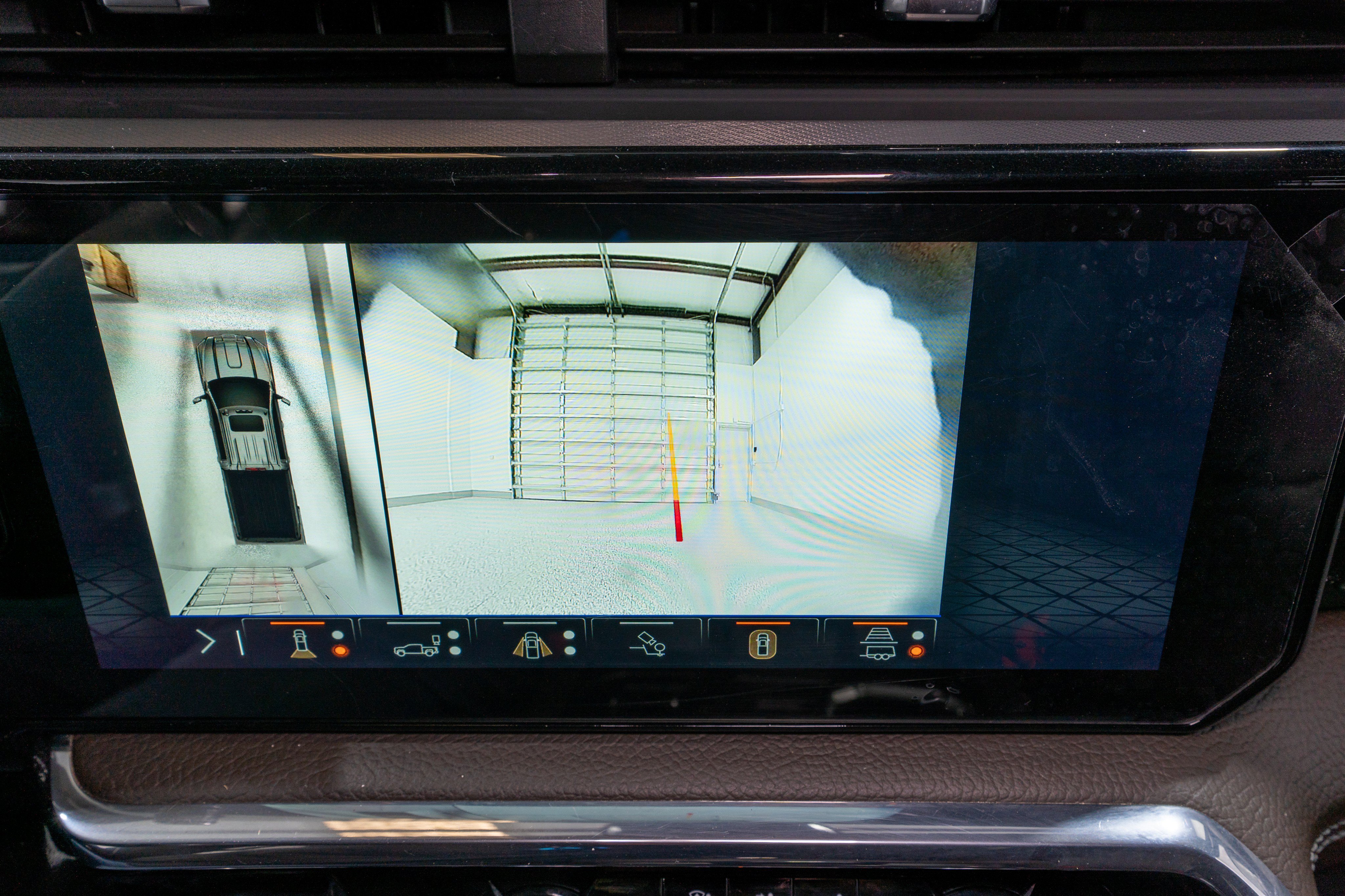 Used 2024 GMC Sierra 3500 Denali AWD/4WD image 24